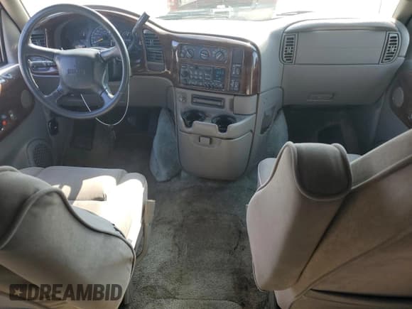 ✅ 2001 GMC Safari Cargo YF7 • VIN: 1GDDM19W11B511382 • Lot: 71951395. Wystawiony na Copart z przebiegiem 248 195 mil. Bezpłatny archiwum sprzedaży aukcyjnych z USA i szczegółowy raport historii pojazdu na DreamBid. Zdjęcie 8.