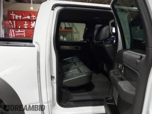 ✅ 2011 Ford F-150 SVT Raptor • VIN: 1FTFW1R66BFA25202 • Лот: 42324396. Опубликован ранее на IAAI с пробегом 131 000 миль. Бесплатный доступ к архиву аукционных продаж из США и подробный отчёт об истории автомобиля на DreamBid. Изображение 8.