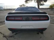 ✅ 2018 Dodge Challenger R/T Scat Pack • VIN: 2C3CDZFJ8JH142006 • Lot: 92073725. Wystawiony na Copart z przebiegiem 125 868 mil. Bezpłatny archiwum sprzedaży aukcyjnych z USA i szczegółowy raport historii pojazdu na DreamBid. Zdjęcie 6.