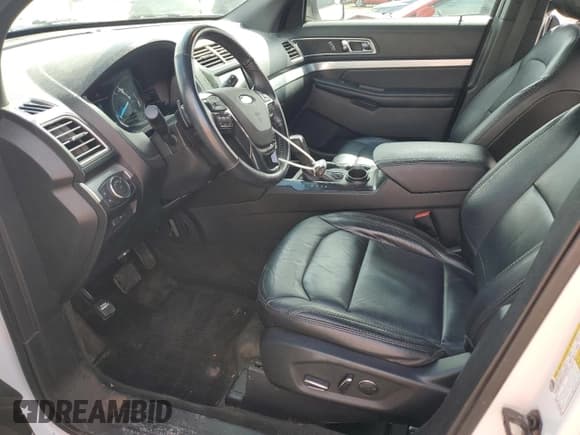 ✅ 2017 Ford Explorer XLT • VIN: 1FM5K7D83HGC54602 • Lot: 57151885. Listed on Copart with 110,120 mi. Free auction sales archive from the USA and detailed vehicle history report at DreamBid. Image 7.