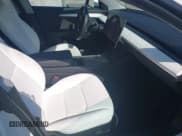 ✅ 2021 Tesla Model 3 Long Range • VIN: 5YJ3E1EB9MF048490 • Lot: 43697250. Wystawiony na IAAI z przebiegiem 58 078 mil. Bezpłatny archiwum sprzedaży aukcyjnych z USA i szczegółowy raport historii pojazdu na DreamBid. Zdjęcie 5.