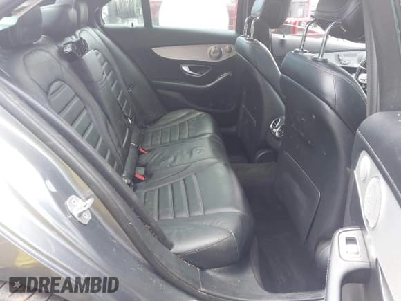 ✅ 2019 Mercedes-Benz C 43 AMG • VIN: 55SWF6EB9KU292191 • Lot: 42231741. Listed on IAAI with 80,572 mi. Free auction sales archive from the USA and detailed vehicle history report at DreamBid. Image 8.