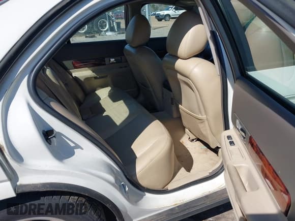 ✅ 2005 Lincoln LS Sport • VIN: 1LNHM87A85Y644578 • Lot: 41650673. Wystawiony na IAAI z przebiegiem 183 437 mil. Bezpłatny archiwum sprzedaży aukcyjnych z USA i szczegółowy raport historii pojazdu na DreamBid. Zdjęcie 8.