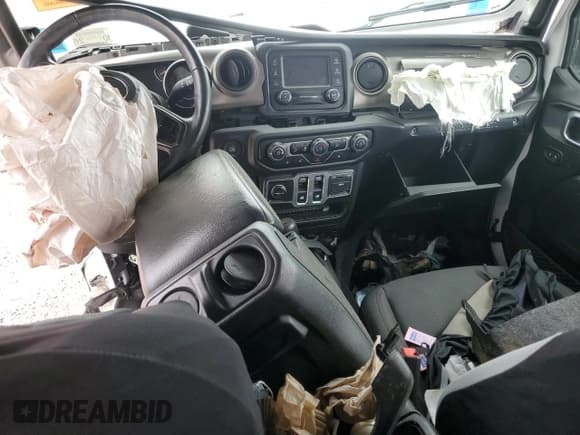 ✅ 2018 Jeep Wrangler Sport S • VIN: 1C4GJXAG0JW148759 • Lot: 60689915. Listed on Copart with Not provided. Free auction sales archive from the USA and detailed vehicle history report at DreamBid. Image 8.