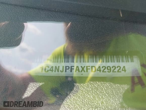 ✅ 2015 Jeep Patriot Latitude • VIN: 1C4NJPFAXFD429224 • Lot: 42477036. Wystawiony na IAAI z przebiegiem 125 900 mil. Bezpłatny archiwum sprzedaży aukcyjnych z USA i szczegółowy raport historii pojazdu na DreamBid. Zdjęcie 9.