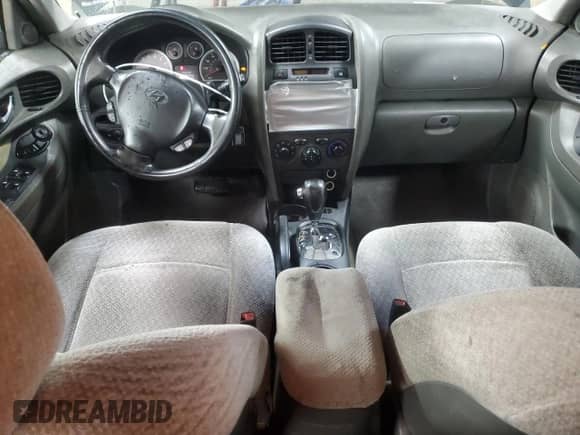 2005 Hyundai Santa Fe GLS с VIN KM8SC13E75U943561, выставлен на аукционе Copart как лот 45526195 с пробегом 98 640 миль миль и Списание • Salvage title. История ставок и продаж доступна на DreamBid. Изображение 8.