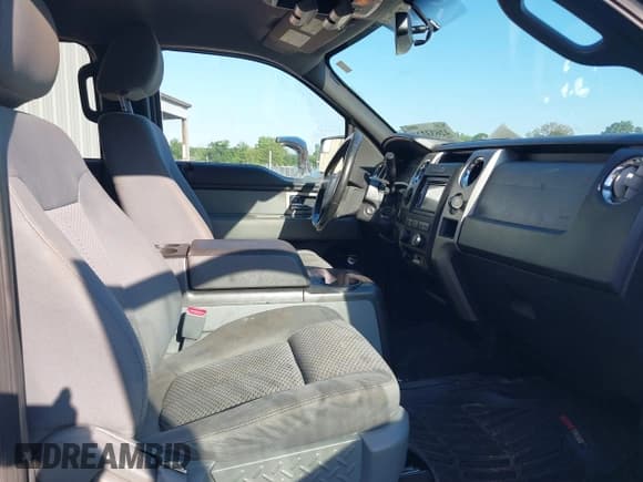 ✅ 2011 Ford F-150 XLT • VIN: 1FTFW1CT4BFD03061 • Lot: 42633221. Listed on IAAI with 307,414 mi. Free auction sales archive from the USA and detailed vehicle history report at DreamBid. Image 5.