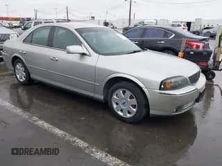 ✅ 2004 Lincoln LS Luxury • VIN: 1LNHM86S64Y642949 • Lot: 43712645. Wystawiony na IAAI z przebiegiem 88 520 mil. Bezpłatny archiwum sprzedaży aukcyjnych z USA i szczegółowy raport historii pojazdu na DreamBid. Zdjęcie 1.