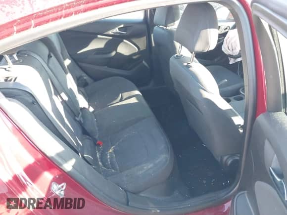 2018 Chevrolet Cruze LT with VIN 3G1BD6SMXJS558604, listed as a IAAI auction lot 41048285 with Not provided miles and . Bid and sale history available at DreamBid. Image 8.