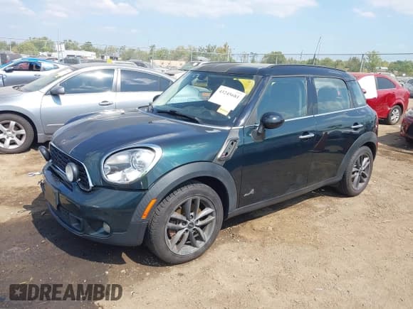 ✅ 2013 MINI Countryman S ALL4 • VIN: WMWZC5C59DWP34221 • Лот: 43245681. Опубликован ранее на IAAI с пробегом 140 436 миль. Бесплатный доступ к архиву аукционных продаж из США и подробный отчёт об истории автомобиля на DreamBid. Изображение 2.