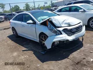 2016 Hyundai Sonata Sport z VIN 5NPE34AF5GH434502, wystawiony jako IAAI lot #43026927 z przebiegiem 136 537 mil mil oraz . Historia ofert i sprzedaży dostępna na DreamBid. Obrazek 1.