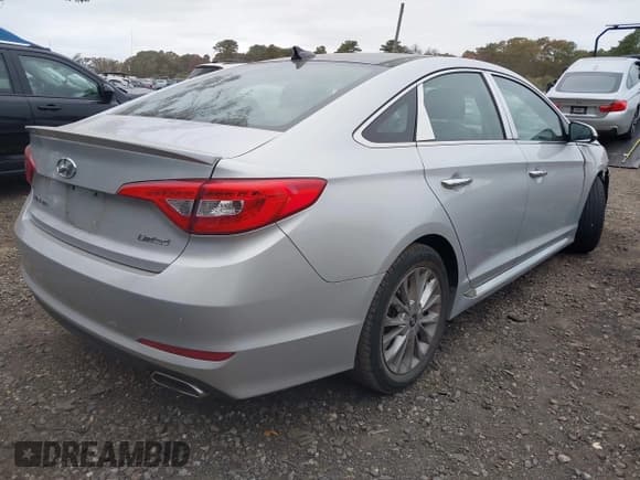 ✅ 2015 Hyundai Sonata Sport • VIN: 5NPE34AF7FH246708 • Лот: 43543036. Опубликован ранее на IAAI с пробегом 76 481 миль. Бесплатный доступ к архиву аукционных продаж из США и подробный отчёт об истории автомобиля на DreamBid. Изображение 4.