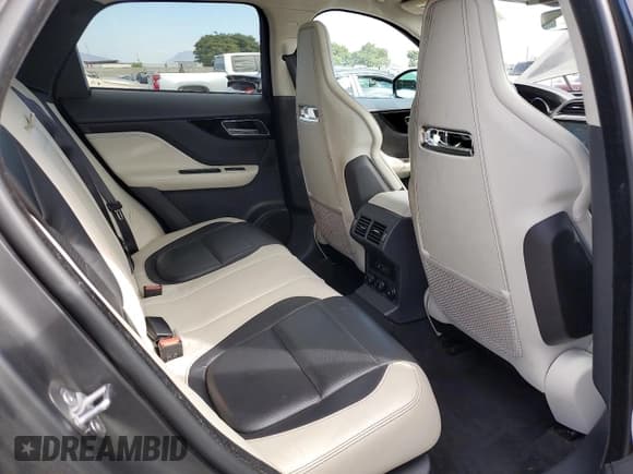 ✅ 2020 Jaguar F-Pace 25t R-Sport • VIN: SADCL2FXXLA617364 • Лот: 81697855. Опубликован ранее на Copart с пробегом 63 604 миль. Бесплатный доступ к архиву аукционных продаж из США и подробный отчёт об истории автомобиля на DreamBid. Изображение 11.