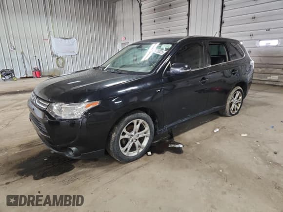 ✅ 2014 Mitsubishi Outlander GT • VIN: JA4JZ4AX5EZ004572 • Lot: 90125325. Listed on Copart with 204,650 mi. Free auction sales archive from the USA and detailed vehicle history report at DreamBid. Image 1.