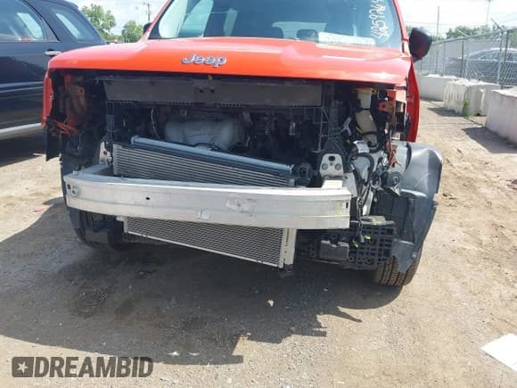 ✅ 2017 Jeep Renegade Sport • VIN: ZACCJBAB5HPG00721 • Lot: 42592640. Wystawiony na IAAI z przebiegiem 146 646 mil. Bezpłatny archiwum sprzedaży aukcyjnych z USA i szczegółowy raport historii pojazdu na DreamBid. Zdjęcie 6.