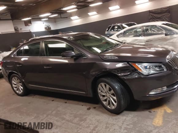 ✅ 2014 Buick LaCrosse Leather • VIN: 1G4GB5G32EF157308 • Lot: 42405843. Listed on IAAI with 63,074 mi. Free auction sales archive from the USA and detailed vehicle history report at DreamBid. Image 13.