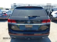 ✅ 2022 Volkswagen Atlas SE • VIN: 1V2KR2CA1NC558345 • Lot: 43114179. Listed on IAAI with 33,042 mi. Free auction sales archive from the USA and detailed vehicle history report at DreamBid. Image 16.