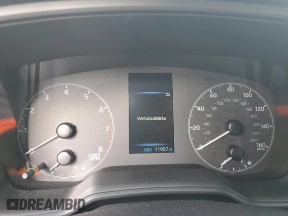 ✅ 2025 Toyota Corolla Cross Hybrid S • VIN: 7MUFBABG6SV082777 • Лот: 71009155. Опубликован ранее на Copart с пробегом 11 907 миль. Бесплатный доступ к архиву аукционных продаж из США и подробный отчёт об истории автомобиля на DreamBid. Изображение 9.