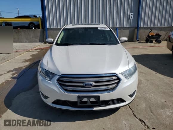 ✅ 2013 Ford Taurus SEL • VIN: 1FAHP2E93DG166615 • Лот: 68532715. Опубликован ранее на Copart с пробегом 123 717 миль. Бесплатный доступ к архиву аукционных продаж из США и подробный отчёт об истории автомобиля на DreamBid. Изображение 5.