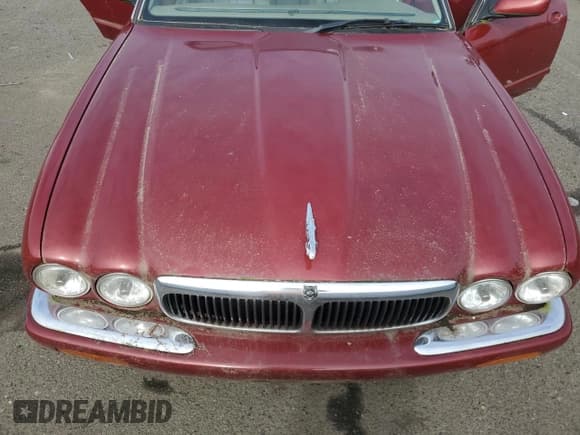 ✅ 2000 Jaguar XJ • VIN: SAJDA14C6YLF02910 • Lot: 52257155. Listed on Copart with 170,569 mi. Free auction sales archive from the USA and detailed vehicle history report at DreamBid. Image 11.