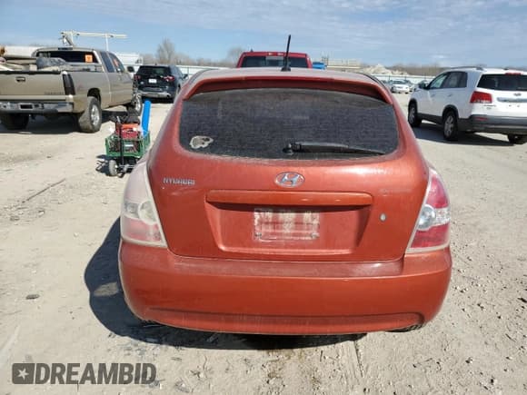 ✅ 2011 Hyundai Accent GS • VIN: KMHCM3AC5BU18633X • Лот: 50712635. Опубликован ранее на Copart с пробегом 181 102 миль. Бесплатный доступ к архиву аукционных продаж из США и подробный отчёт об истории автомобиля на DreamBid. Изображение 6.