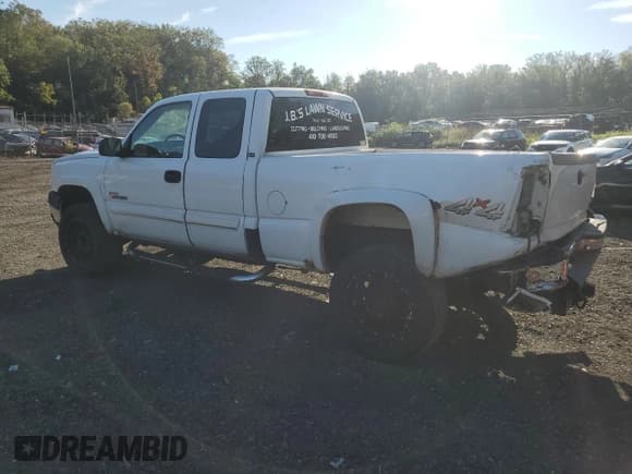 ✅ 2006 Chevrolet Silverado 2500HD LT1 • VIN: 1GCHK29D26E247336 • Lot: 92932585. Wystawiony na Copart z przebiegiem 320 091 mil. Bezpłatny archiwum sprzedaży aukcyjnych z USA i szczegółowy raport historii pojazdu na DreamBid. Zdjęcie 2.