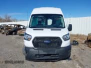 ✅ 2024 Ford Transit Passenger XL • VIN: 1FBAX2X85RKA46890 • Lot: 41648977. Wystawiony na IAAI z przebiegiem 20 637 mil. Bezpłatny archiwum sprzedaży aukcyjnych z USA i szczegółowy raport historii pojazdu na DreamBid. Zdjęcie 12.