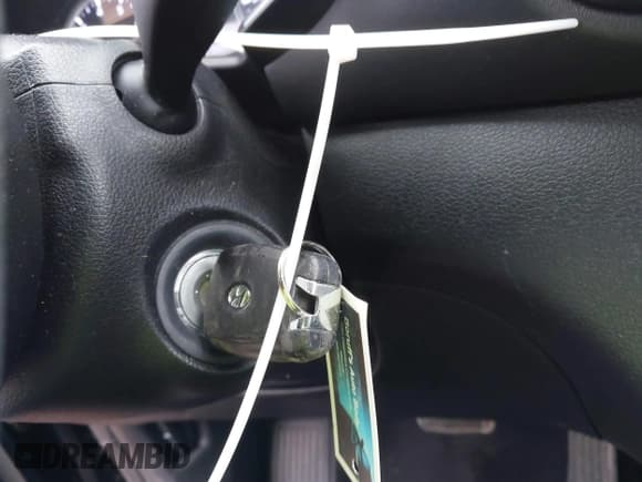 ✅ 2019 Hyundai Santa Fe SE • VIN: 5NMS23AD0KH100642 • Lot: 41456397. Listed on IAAI with 75,237 mi. Free auction sales archive from the USA and detailed vehicle history report at DreamBid. Image 11.