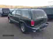 1999 Chevrolet Blazer Trailblazer with VIN 1GNCS13W1X2238149, listed as a IAAI auction lot 41233398 with Not provided miles and . Bid and sale history available at DreamBid. Image 3.