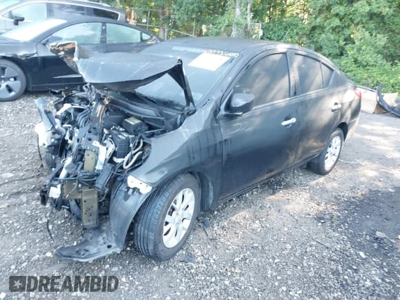 ✅ 2019 Nissan Versa SV • VIN: 3N1CN7AP4KL824076 • Лот: 42932600. Опубликован ранее на IAAI с пробегом Не указан. Бесплатный доступ к архиву аукционных продаж из США и подробный отчёт об истории автомобиля на DreamBid. Изображение 2.