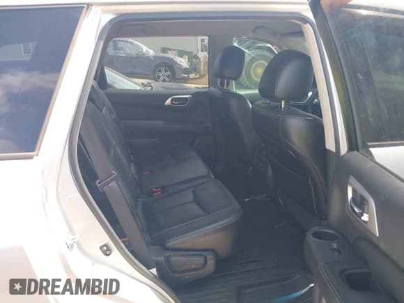 ✅ 2014 Nissan Pathfinder SV • VIN: 5N1AR2MN2EC607207 • Lot: 43319122. Listed on IAAI with 168,219 mi. Free auction sales archive from the USA and detailed vehicle history report at DreamBid. Image 8.