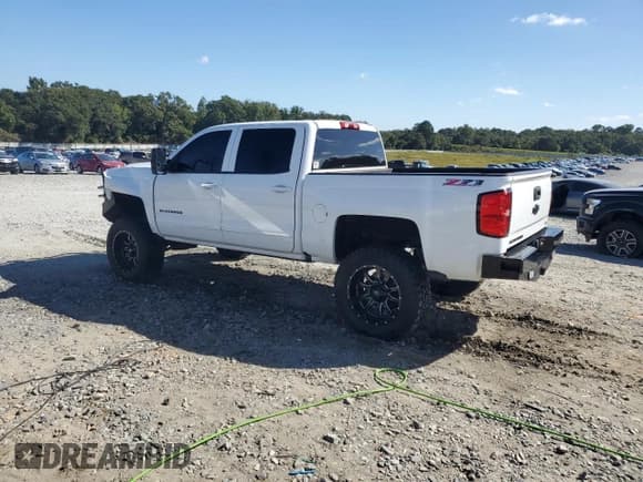 ✅ 2018 Chevrolet Silverado 1500 LT • VIN: 3GCUKREC3JG341022 • Лот: 85091025. Опубликован ранее на Copart с пробегом 114 437 миль. Бесплатный доступ к архиву аукционных продаж из США и подробный отчёт об истории автомобиля на DreamBid. Изображение 2.