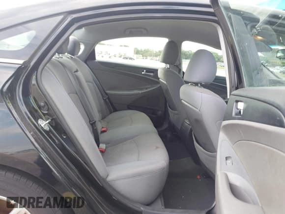 ✅ 2013 Hyundai Sonata GLS • VIN: 5NPEB4AC8DH659288 • Lot: 43035667. Listed on IAAI with 133,726 mi. Free auction sales archive from the USA and detailed vehicle history report at DreamBid. Image 8.