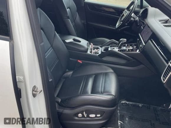 ✅ 2020 Porsche Cayenne • VIN: WP1BA2AY0LDA47790 • Lot: 70957595. Listed on Copart with 56,338 mi. Free auction sales archive from the USA and detailed vehicle history report at DreamBid. Image 5.