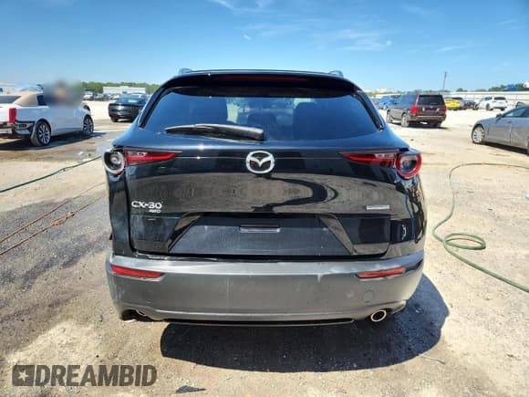 ✅ 2025 Mazda CX-30 S Select Sport • VIN: 3MVDMBBM4SM771304 • Lot: 71729325. Wystawiony na Copart z przebiegiem 5 165 mil. Bezpłatny archiwum sprzedaży aukcyjnych z USA i szczegółowy raport historii pojazdu na DreamBid. Zdjęcie 6.