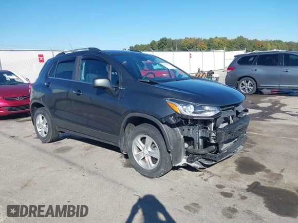 2018 Chevrolet Trax LT z VIN 3GNCJPSBXJL235003, wystawiony jako IAAI lot #43417135 z przebiegiem 86 123 mil mil oraz . Historia ofert i sprzedaży dostępna na DreamBid. Obrazek 1.