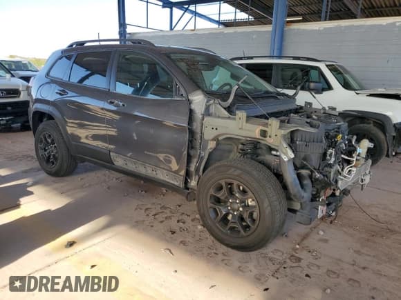 ✅ 2019 Jeep Cherokee Trailhawk • VIN: 1C4PJMBX8KD468051 • Lot: 56909705. Listed on Copart with 45,270 mi. Free auction sales archive from the USA and detailed vehicle history report at DreamBid. Image 4.