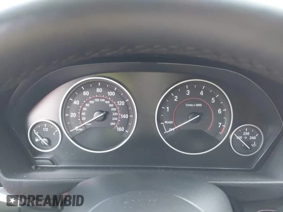 ✅ 2018 BMW 3 Series 340i • VIN: WBA8B3C5XJK384801 • Lot: 43552832. Wystawiony na IAAI z przebiegiem 71 280 mil. Bezpłatny archiwum sprzedaży aukcyjnych z USA i szczegółowy raport historii pojazdu na DreamBid. Zdjęcie 7.