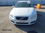✅ 2008 Volvo V70 • VIN: YV1BW982781040660 • Lot: 43834823. Listed on IAAI with 100,463 mi. Free auction sales archive from the USA and detailed vehicle history report at DreamBid. Image 12.