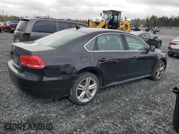 ✅ 2013 Volkswagen Passat SE • VIN: 1VWBH7A38DC074531 • Lot: 92844725. Listed on Copart with 84,862 mi. Free auction sales archive from the USA and detailed vehicle history report at DreamBid. Image 3.