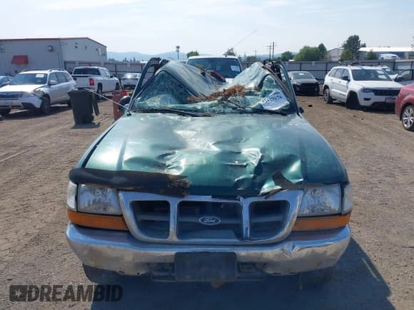 ✅ 2000 Ford Ranger XLT • VIN: 1FTZR15X0YPA46021 • Lot: 43129176. Wystawiony na IAAI z przebiegiem 237 364 mil. Bezpłatny archiwum sprzedaży aukcyjnych z USA i szczegółowy raport historii pojazdu na DreamBid. Zdjęcie 13.