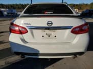 ✅ 2017 Nissan Altima SV • VIN: 1N4AL3AP8HC198142 • Lot: 91099935. Wystawiony na Copart z przebiegiem 95 311 mil. Bezpłatny archiwum sprzedaży aukcyjnych z USA i szczegółowy raport historii pojazdu na DreamBid. Zdjęcie 6.
