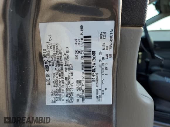 ✅ 2006 Ford Focus S • VIN: 1FAFP34N76W126588 • Lot: 82662405. Listed on Copart with 105,514 mi. Free auction sales archive from the USA and detailed vehicle history report at DreamBid. Image 13.