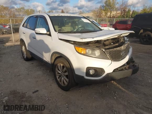 ✅ 2011 Kia Sorento EX • VIN: 5XYKUDA21BG030920 • Lot: 43447198. Listed on IAAI with 178,284 mi. Free auction sales archive from the USA and detailed vehicle history report at DreamBid. Image 1.