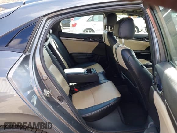 ✅ 2017 Honda Civic Sport Touring • VIN: SHHFK7H9XHU416889 • Лот: 43540458. Опубликован ранее на IAAI с пробегом 255 928 миль. Бесплатный доступ к архиву аукционных продаж из США и подробный отчёт об истории автомобиля на DreamBid. Изображение 8.