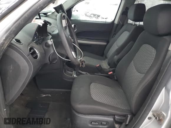 ✅ 2011 Chevrolet HHR LS • VIN: 3GNBAAFW7BS633654 • Lot: 41567365. Listed on Copart with 193,632 mi. Free auction sales archive from the USA and detailed vehicle history report at DreamBid. Image 7.