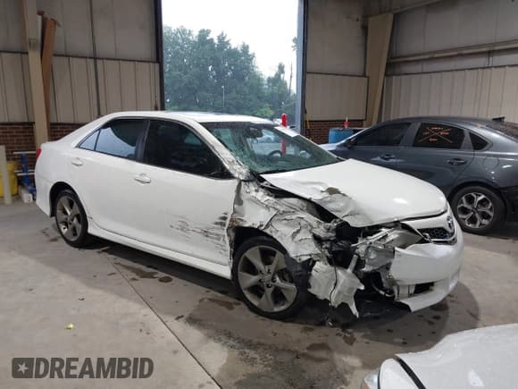 ✅ 2012 Toyota Camry SE • VIN: 4T1BK1FK8CU514687 • Lot: 42900227. Listed on IAAI with 159,511 mi. Free auction sales archive from the USA and detailed vehicle history report at DreamBid. Image 1.
