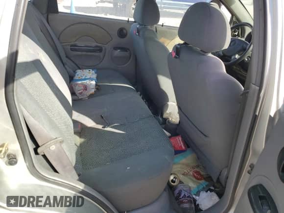 2004 Chevrolet Aveo LS с VIN KL1TJ62604B188129, выставлен на аукционе Copart как лот 76778904 с пробегом Не указан миль и Списание • Salvage title. История ставок и продаж доступна на DreamBid. Изображение 10.