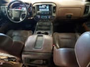 ✅ 2014 Chevrolet Silverado 1500 High Country • VIN: 3GCUKTEJ5EG324871 • Лот: 55596115. Опубликован ранее на Copart с пробегом 172 001 миль. Бесплатный доступ к архиву аукционных продаж из США и подробный отчёт об истории автомобиля на DreamBid. Изображение 8.