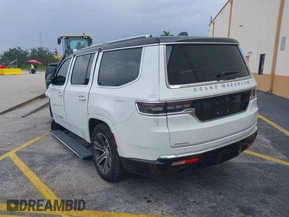 ✅ 2023 Jeep Grand Wagoneer • VIN: 1C4SJVEJ7PS570435 • Лот: 42289466. Опубликован ранее на IAAI с пробегом Не указан. Бесплатный доступ к архиву аукционных продаж из США и подробный отчёт об истории автомобиля на DreamBid. Изображение 19.